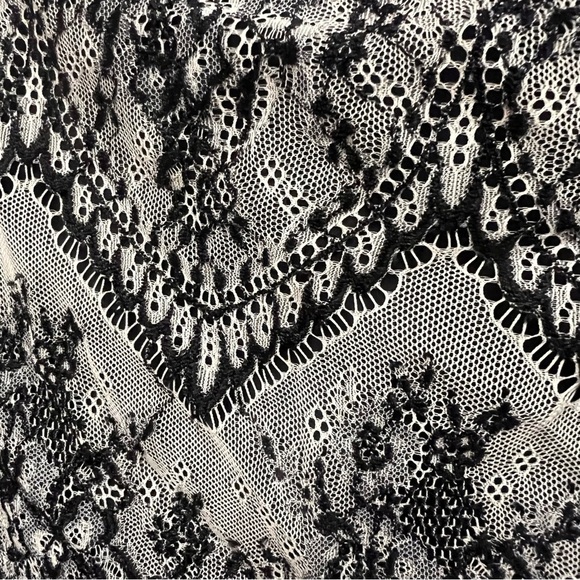 NWT Peruvian Connection Black/Pearl Lace Pencil Skirt w/Full Lining Size 10 - Picture 4 of 16